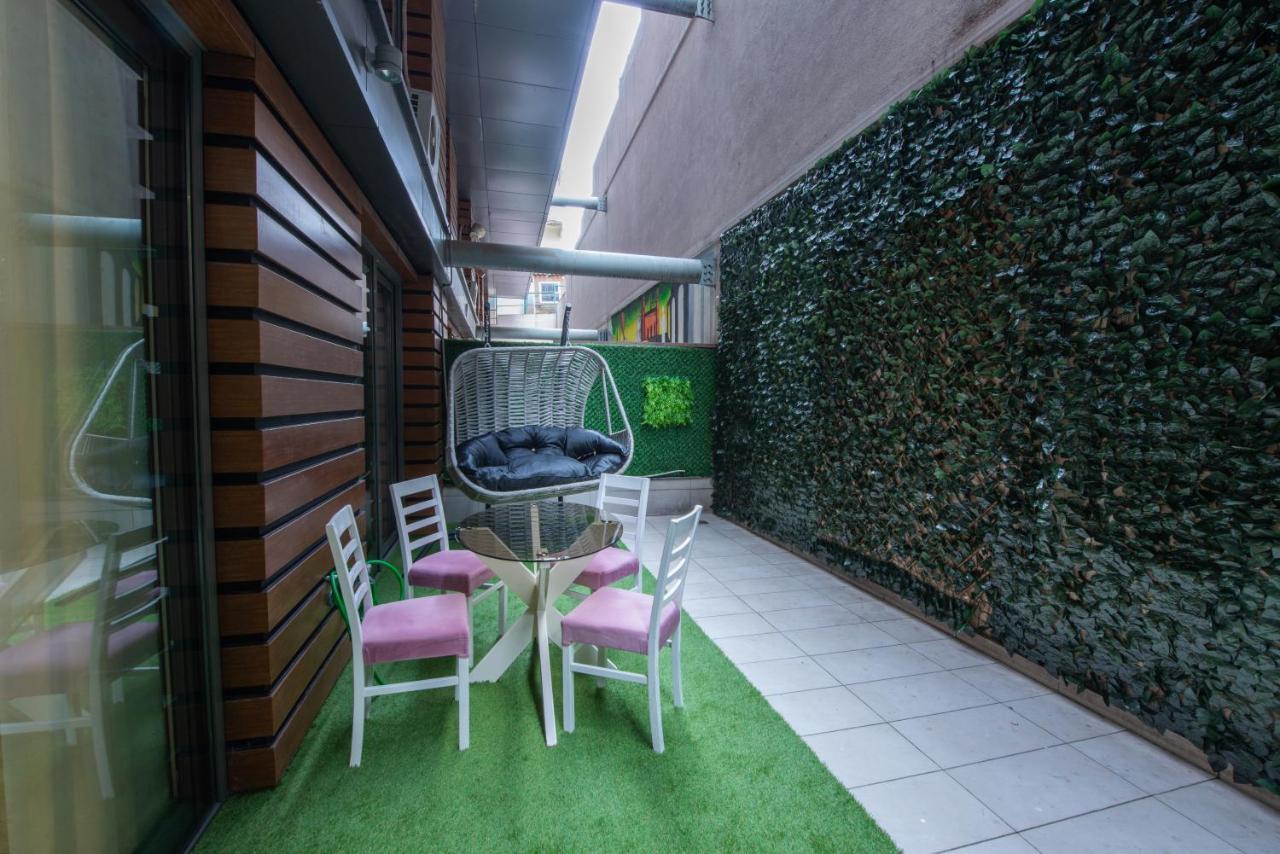 Three Bedroom Duplex With Large Terrace