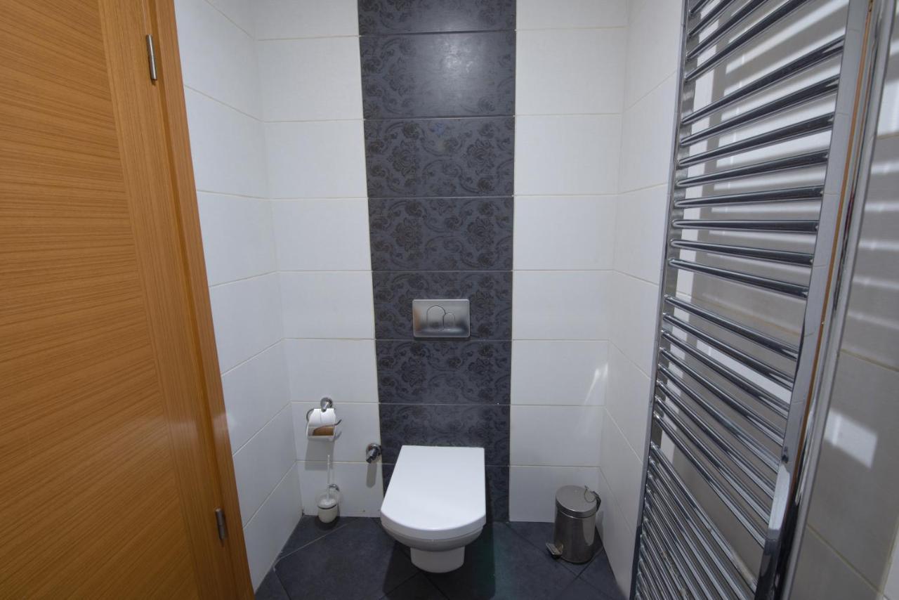 Appartamento Three Bedroom Duplex With Large Terrace *