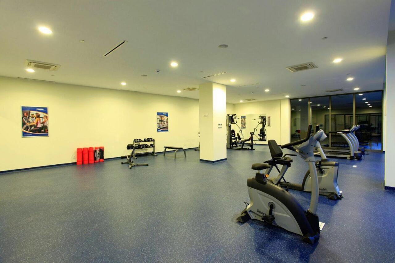 Appartement Three Bedroom Duplex With Large Terrace *