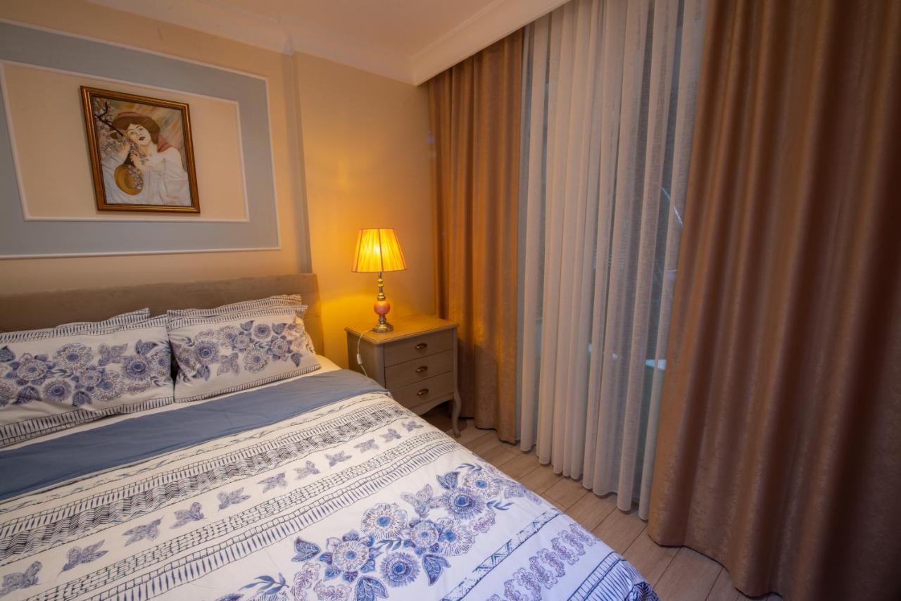 Three Bedroom Duplex With Large Terrace Appartement