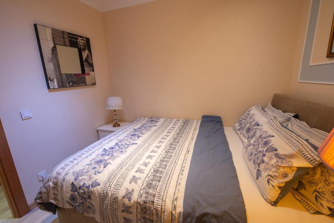 Appartement Three Bedroom Duplex With Large Terrace *