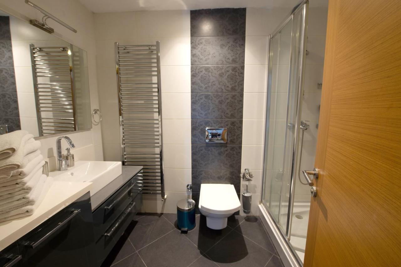 Appartement Three Bedroom Duplex With Large Terrace *