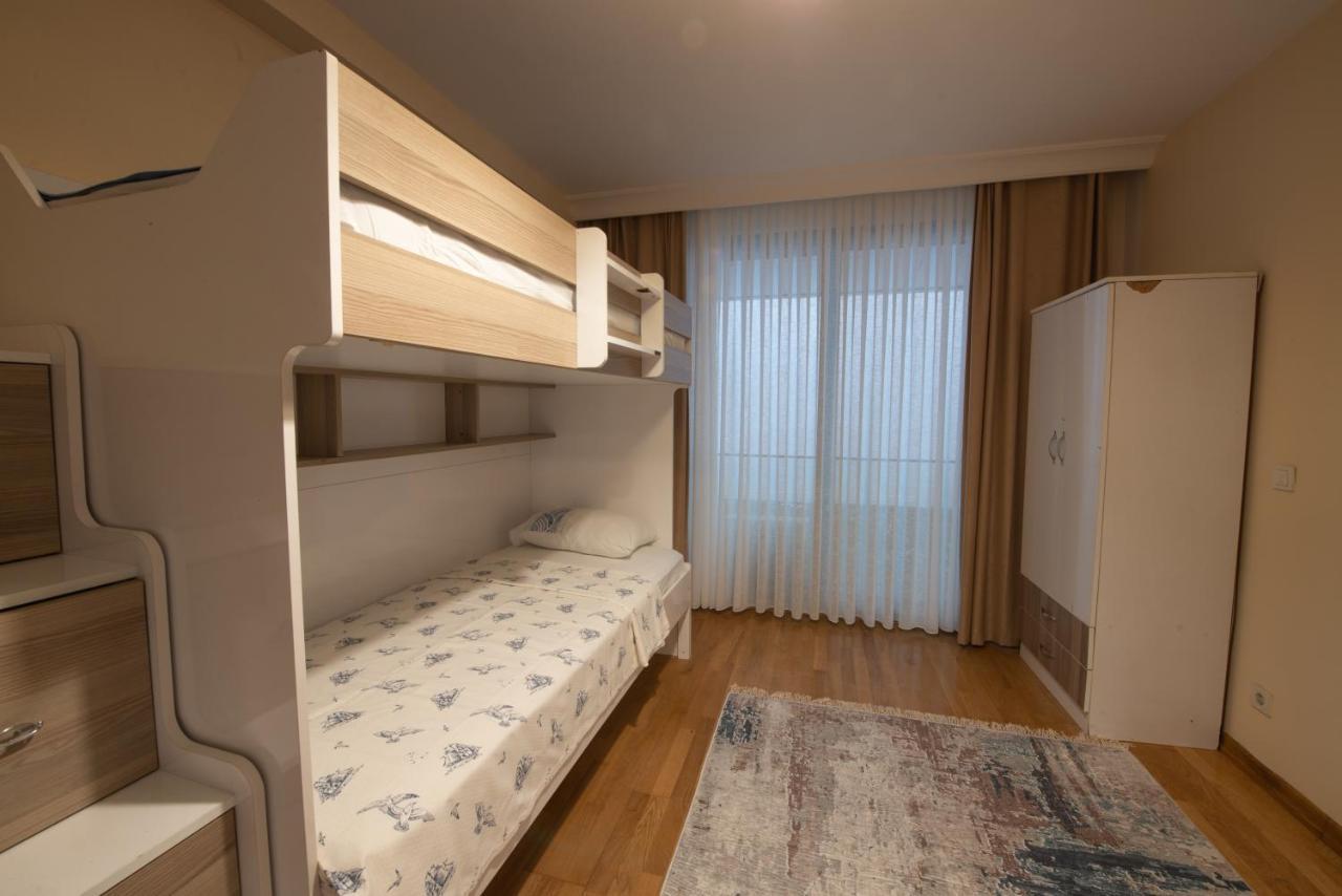 Three Bedroom Duplex With Large Terrace Appartement *